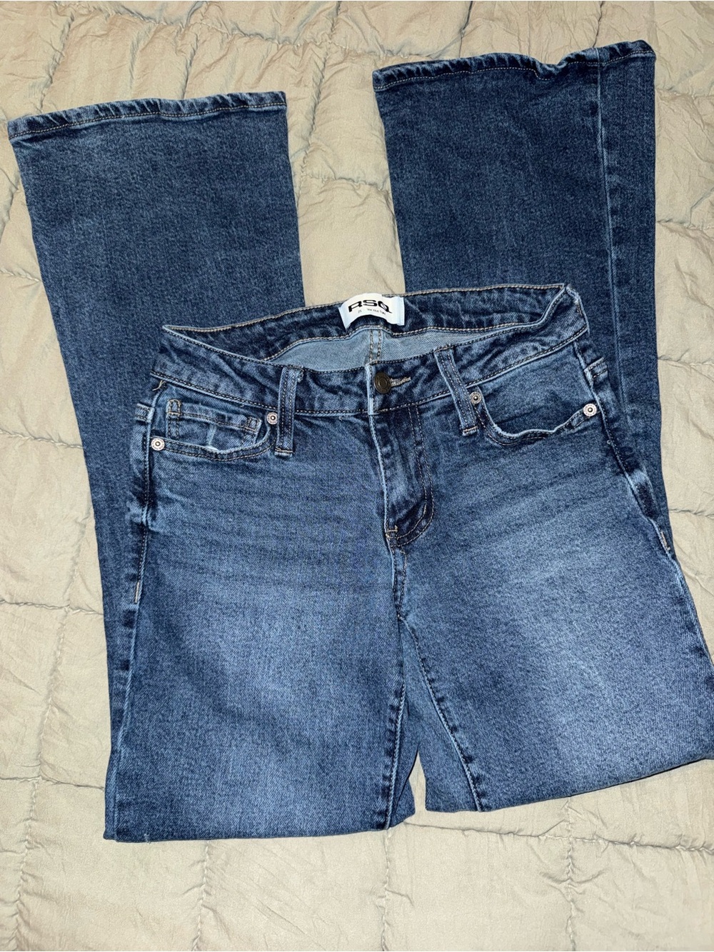 RSQ Low Rise Jeans EUC 25 Waist